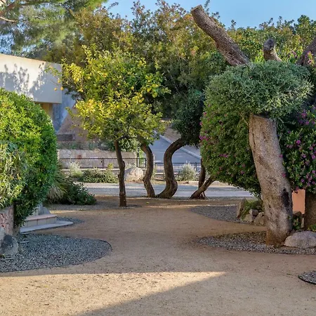 Aparthotel U Paesolu Sainte-Lucie de Porto-Vecchio