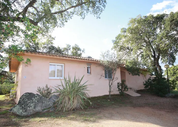 Aparthotel U Paesolu Sainte-Lucie de Porto-Vecchio