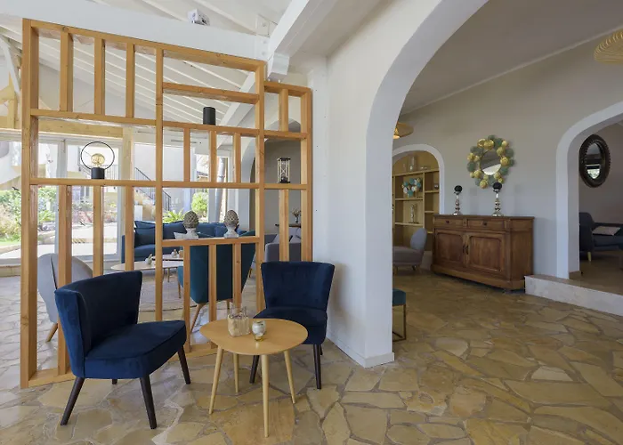 Aparthotel U Paesolu 4*